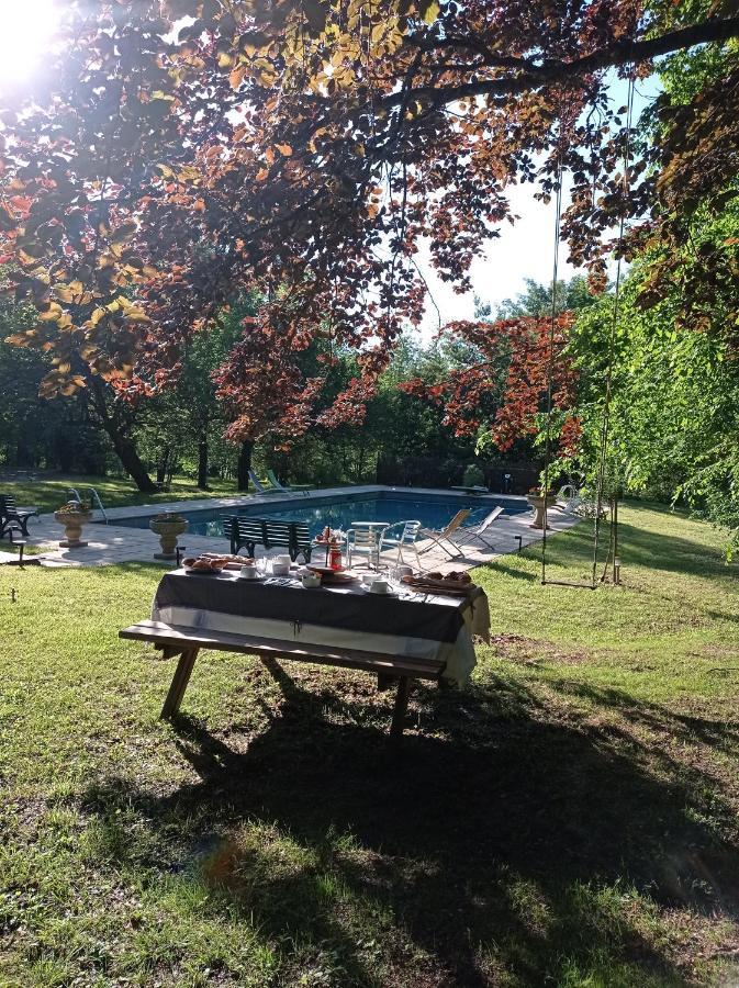 Domaine La Tuilerie Acomodação com café da manhã Guîtres Exterior foto